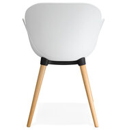 Witte stoel met Scandinavisch design PICATA&#039; met houten poten